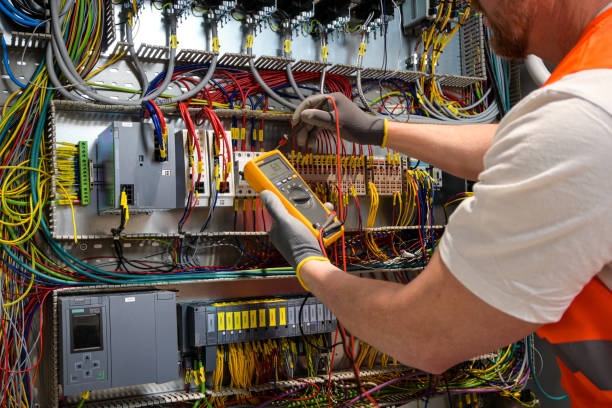Best Affordable Emergency Electrician  in Louisburg, KS